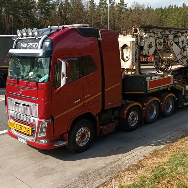 Ikar Sistem Logistic | Transport intern | Transport international | Firma de transport marfa international | Firma de transport intern si international | Comisionar vamal | Garantare vamala | Comisionar in vama | Servicii de comisionare vamala
